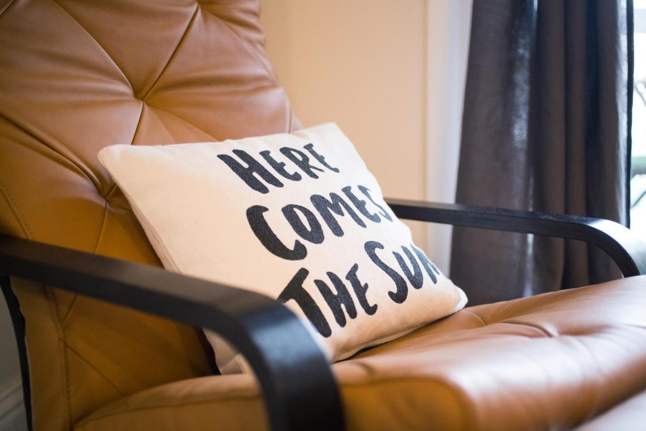 Athena'S Hideaway- Fully Renovated- Absolute Best Location Ngoại thất bức ảnh